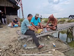 Warga Ketitangwetan Gelar Tradisi Makan Bersama di Tambak Sambut Ramadan 1446 H