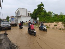Polresta Pati Sigap Atur Lalu Lintas Imbas Tanggul Sungai Godo Ambles