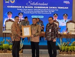 Bupati Pati Terima Sertifikat Hak Cipta Kata-Kata Mutiara dari Kemenkum RI