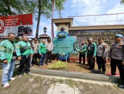 Karangan Bunga dari Pati untuk Jakarta, Simbol Solidaritas Driver Ojol