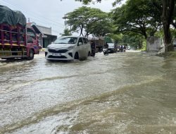 Banjir Genangi Jalan Pantura Pati–Rembang, Arus Lalu Lintas Alami Perlambatan