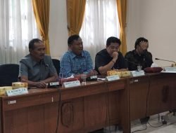 Anggota Komisi A DPRD Pati Cecar Kades Dengkek: “Melihat Kejadian Ini Kami Malu, Tolong Jangan Diulang”