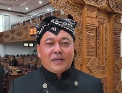 Ketua DPRD Pati Ajak Masyarakat Teladani Semangat Juang Para Pahlawan