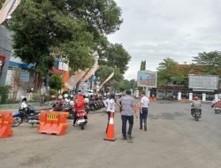 Dishub Pati Sidak Juru Parkir di Barat Alun-Alun, Parkir Memakan Badan Jalan