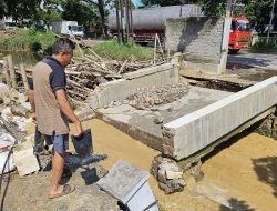 Diterjang Banjir Kiriman, Tanggul dan Jembatan di Ketitangwetan Ambruk Lagi