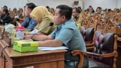 Ketua Komisi D Interupsi Paripurna, Soroti Banyak Camat dan Kepala Dinas Tak Hadir