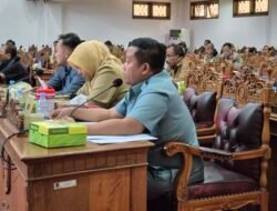 Ketua Komisi D Interupsi Paripurna, Soroti Banyak Camat dan Kepala Dinas Tak Hadir