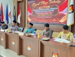 KPU KABUPATEN PESAWARAN GELAR RAPAT PLENO TERBUKA REKAPITULASI DAFTAR PEMILIH BERKELANJUTAN (PDPB)